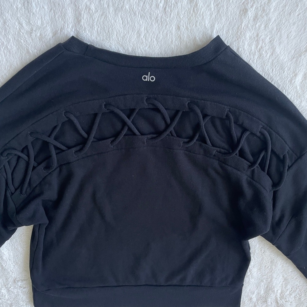 Alo Yoga Lattice Long Sleeve Pullover Sweatshirt Black Size Medium - Picture 4 of 7